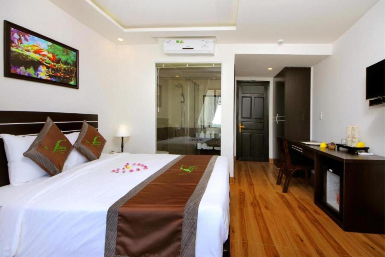 Hotel Front Beach Hoi An Esterno foto