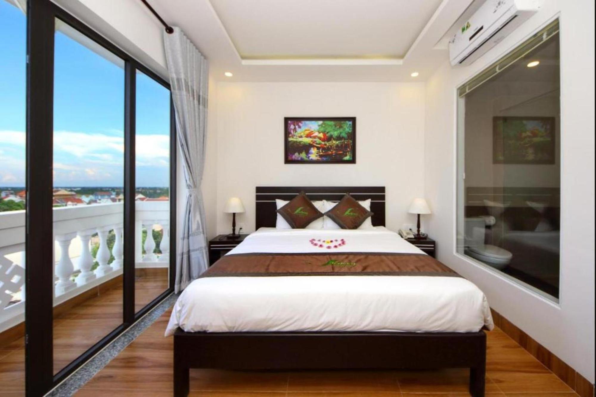 Hotel Front Beach Hoi An Esterno foto